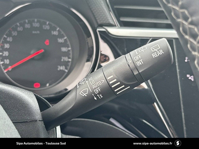 Opel Corsa Corsa 1.2 75 ch BVM5 Elegance Business 5p  occasion � Toulouse - photo n�13