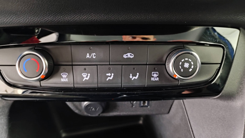 Opel Corsa Corsa 1.2 75 ch BVM5 Elegance Business 5p  occasion  Toulouse - photo n9