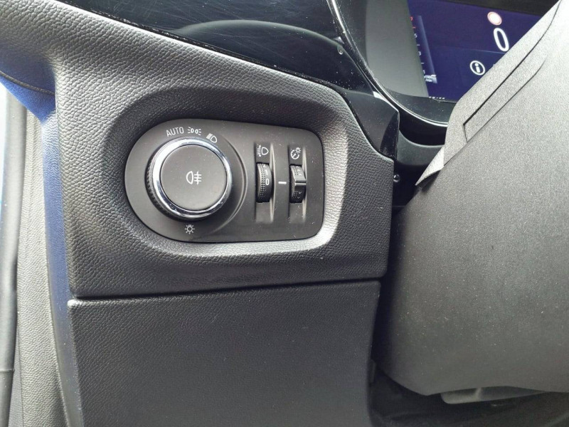 Opel Corsa Corsa 1.2 75 ch BVM5 GS 5p  occasion  Onet-le-Chteau - photo n18