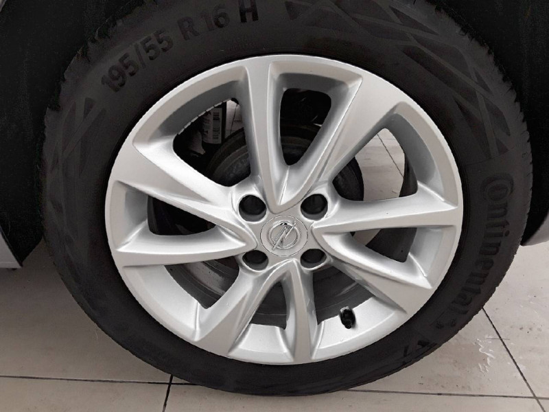 Opel Corsa Corsa 1.2 75 ch BVM5  occasion  BRESSUIRE - photo n10