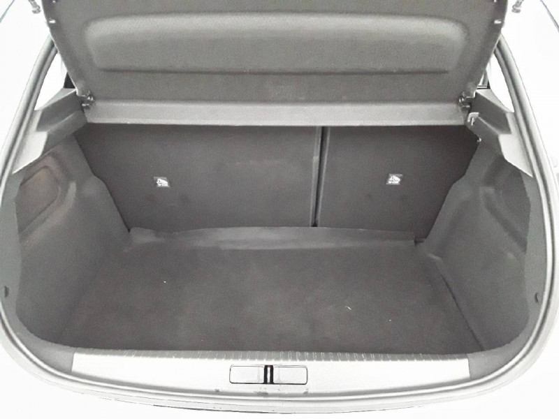 Opel Corsa Corsa 1.2 75 ch BVM5  occasion à BRESSUIRE - photo n°9