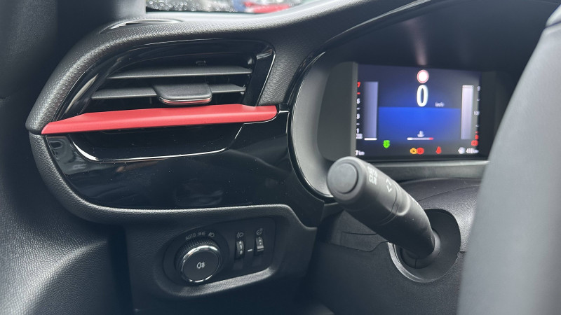 Opel Corsa Corsa 1.2 Turbo 100 ch BVM6 Colour Edition 5p  occasion � Brive-la-Gaillarde - photo n�13