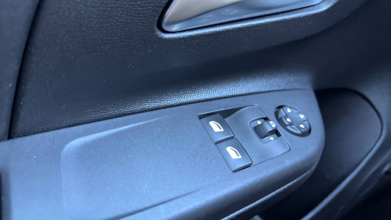 Opel Corsa Corsa 1.2 Turbo 100 ch BVM6 Edition 5p  occasion � Brive-la-Gaillarde - photo n�19