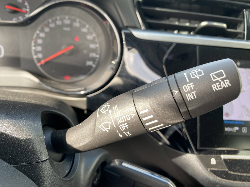 Opel Corsa Corsa 1.2 Turbo 100 ch BVM6 Elegance Business 5p  occasion  Toulouse - photo n14