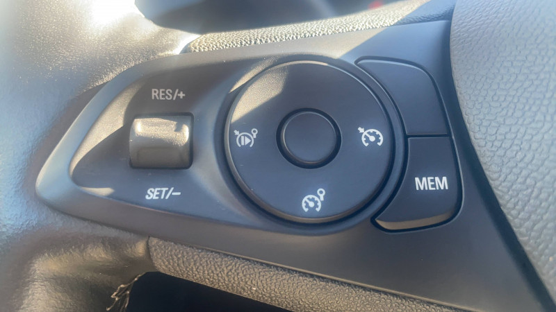 Opel Corsa Corsa 1.2 Turbo 100 ch BVM6 GS Line 5p  occasion  Brive-la-Gaillarde - photo n16