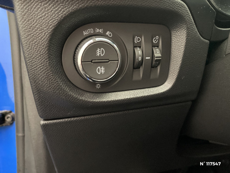 Opel Corsa CORSA 1.2 TURBO 100 CH BVM6  occasion � Mareuil-l�s-Meaux - photo n�15