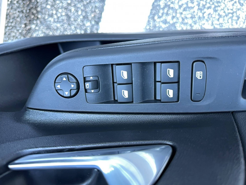 Opel Corsa Corsa 1.2 Turbo Hybrid 110 ch Autom GS 5p  occasion � Brive-la-Gaillarde - photo n�20