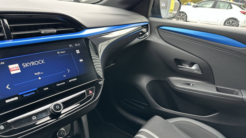Opel Corsa Corsa 1.2 Turbo Hybrid 110 ch e-DCT6 Colour Edition 5p  occasion  Brive-la-Gaillarde - photo n14