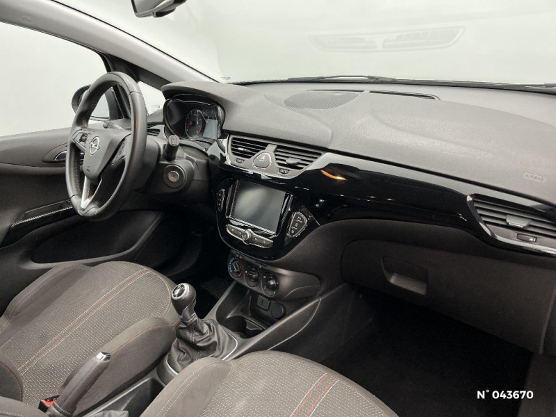 Opel Corsa Corsa 1.4 90 ch Black Edition  occasion � Saint-Maximin - photo n�10