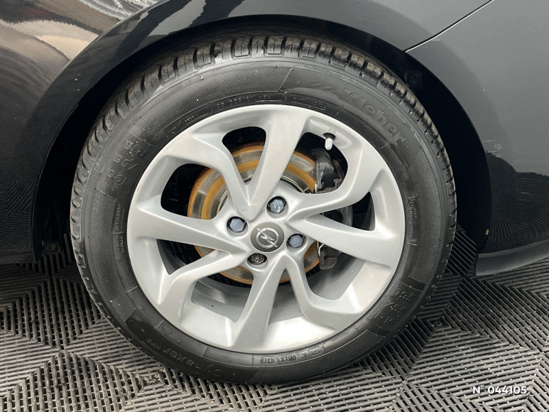 Opel Corsa Corsa 1.4 90 ch Design 120 ans  occasion � Saint-Maximin - photo n�8