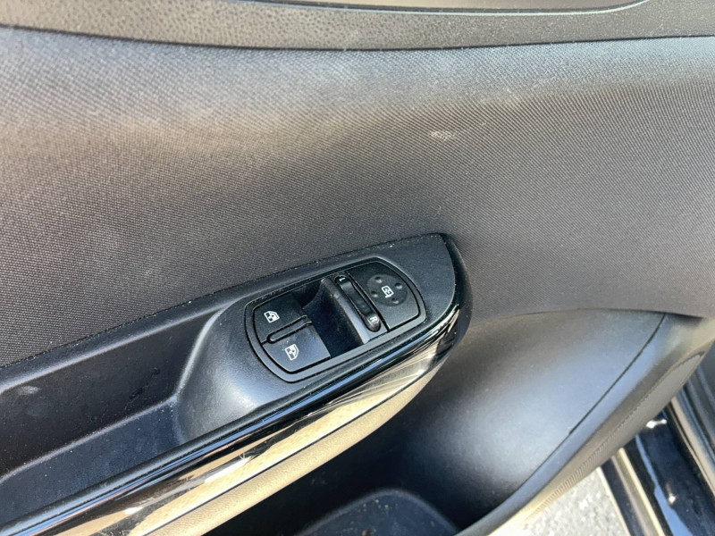 Opel Corsa Corsa 1.4 90 ch Design Edition 5p  occasion  Villenave-d'Ornon - photo n16