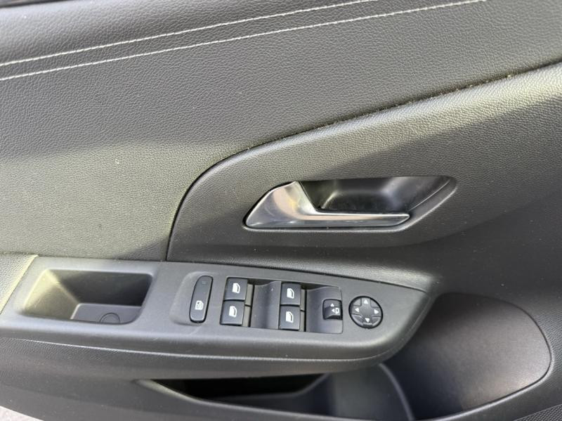 Opel Corsa Corsa-e 136ch Elegance  occasion  Auxerre - photo n20