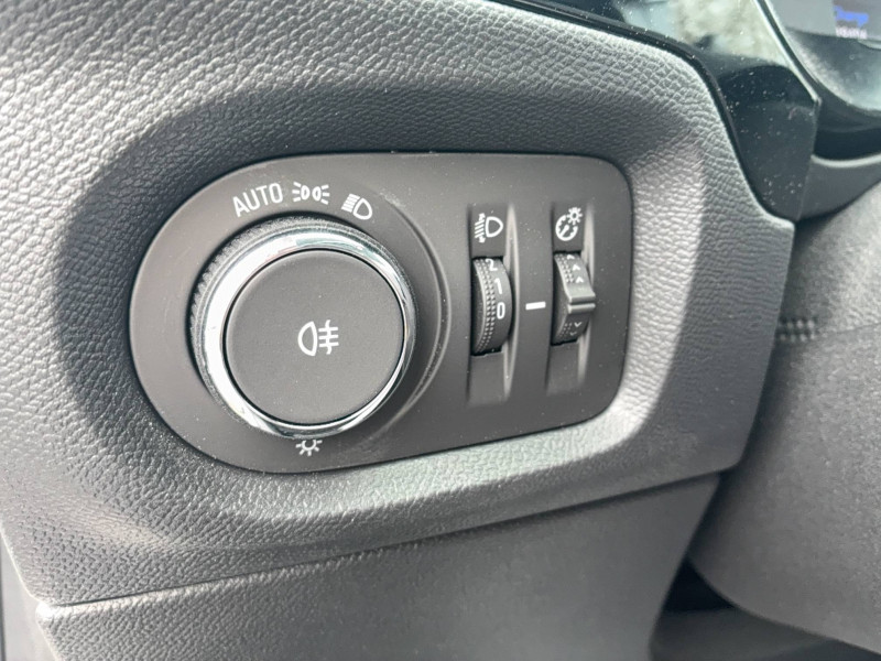 Opel Corsa Corsa Electrique 136 ch & Batterie 50 kWh Edition 5p  occasion � Muret - photo n�18