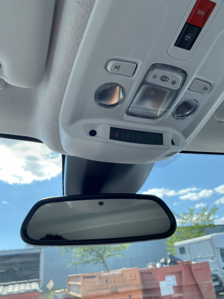 Opel Corsa Corsa Electrique 136 ch & Batterie 50 kWh Elegance Business   occasion  Brive-la-Gaillarde - photo n17