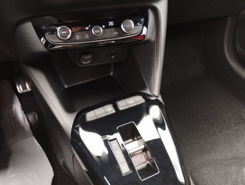 Opel Corsa Corsa Electrique 136 ch Batterie 50 kWh GS Line  occasion � SAINT-GREGOIRE - photo n�7