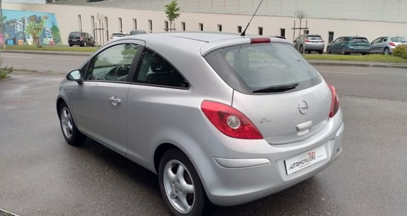 Opel Corsa COSMO 1.4 16V 3P  occasion  Danjoutin - photo n5
