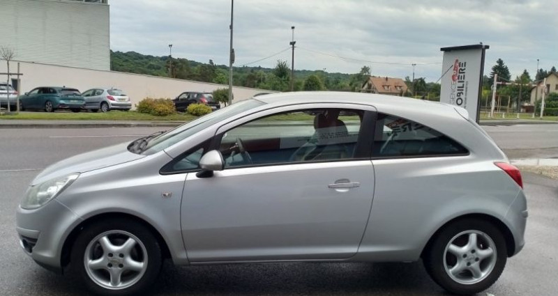 Opel Corsa COSMO 1.4 16V 3P  occasion  Danjoutin - photo n4