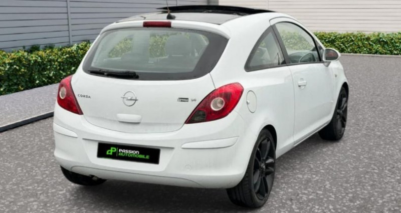 Opel Corsa D 1,4L TOIT OUVRANT PANO  occasion  Loison Sous Lens - photo n5