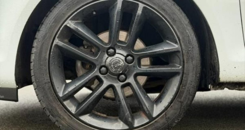 Opel Corsa D 1,4L TOIT OUVRANT PANO  occasion  Loison Sous Lens - photo n7