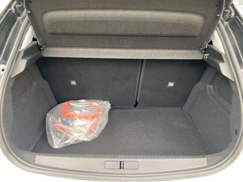 Opel Corsa ELECTRIQUE 136 ch & Batterie 50 kw/h Elegance  occasion  La Valette-du-Var - photo n8
