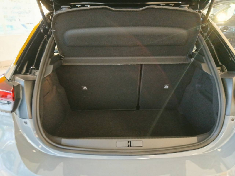 Opel Corsa ELECTRIQUE Corsa Electrique 156 ch & Batterie 51 kWh  occasion  ORVAULT - photo n6