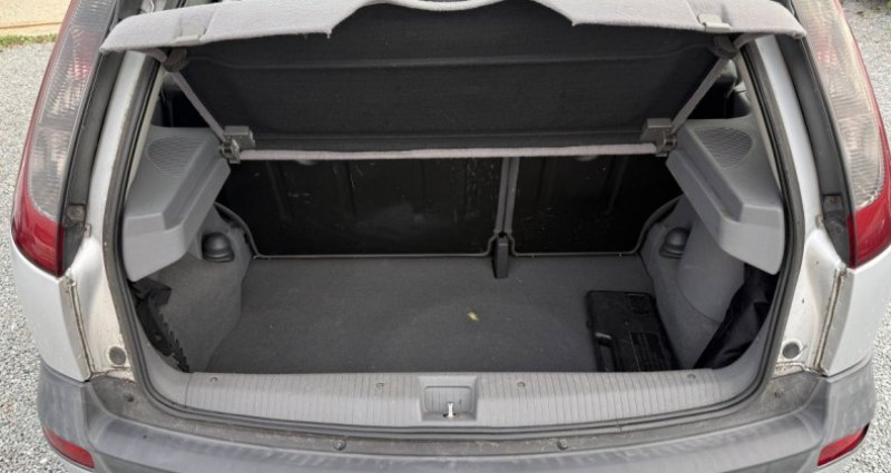 Opel Corsa III 1.2 16v 75ch Comfort 3p  occasion  Saint-Mdard-d'Aunis - photo n7