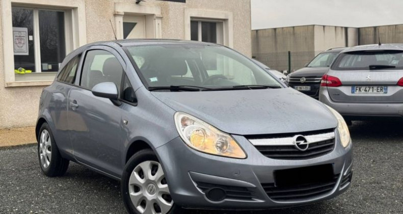 Opel Corsa IV 1.2 Twinport Enjoy 3p  occasion à Saint-Médard-d'Aunis - photo n°3