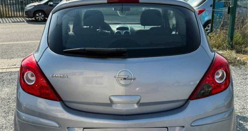 Opel Corsa IV 1.2 Twinport Essentia 3p  occasion  Saint-Médard-d'Aunis - photo n6