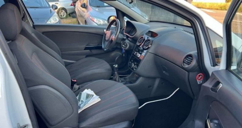 Opel Corsa sport, 1.4L 105 CV super propre  occasion � Lutterbach - photo n�5