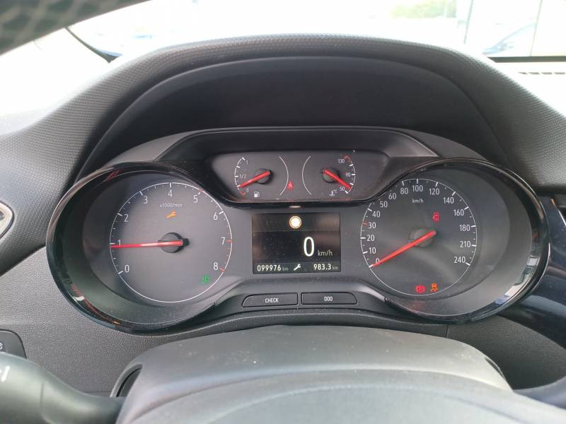 Opel Crossland X 1.2 Turbo 110 ch Design 120 ans 2019 - photo n°16 Opel Crossland X 1.2 Turbo 110 ch Design 120 ans  occasion à Toulenne - photo n°16