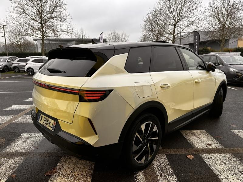 Opel Grandland 1.2 Turbo Hybrid 145ch GS e-DCT6  occasion � Vert-Saint-Denis - photo n�3