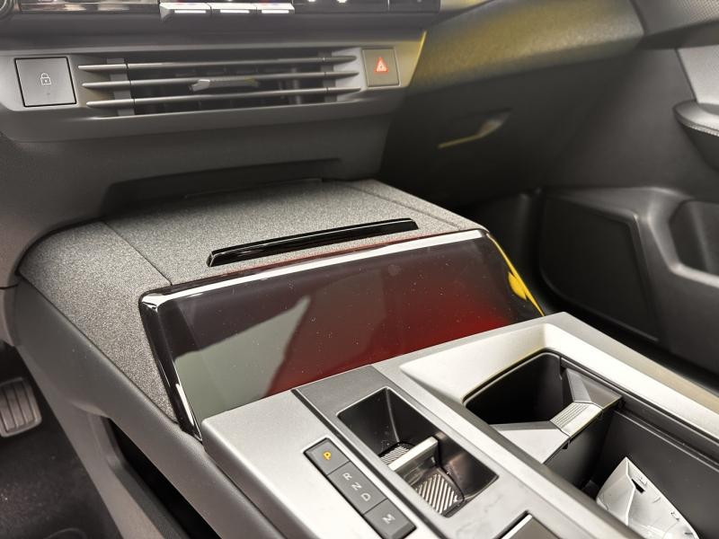 Opel Grandland 1.2 Turbo Hybrid 145ch GS e-DCT6  occasion � Vert-Saint-Denis - photo n�17