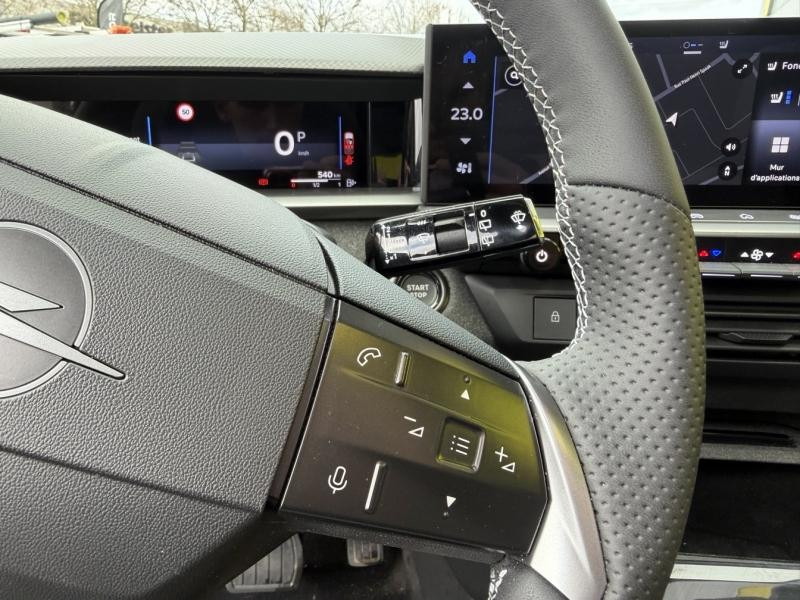 Opel Grandland 1.2 Turbo Hybrid 145ch GS e-DCT6  occasion � Vert-Saint-Denis - photo n�13