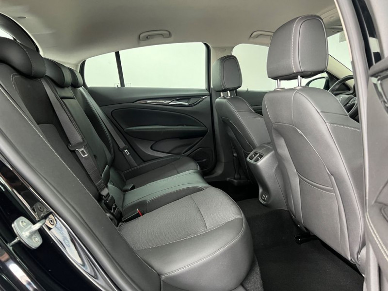 Opel Insignia Grand Sport 2.0 Diesel 174 ch BVA  occasion  Beaupuy - photo n7