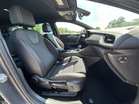 Opel Insignia Sports Tourer 2.0 Diesel 174 ch BVA  occasion  Beaupuy - photo n8