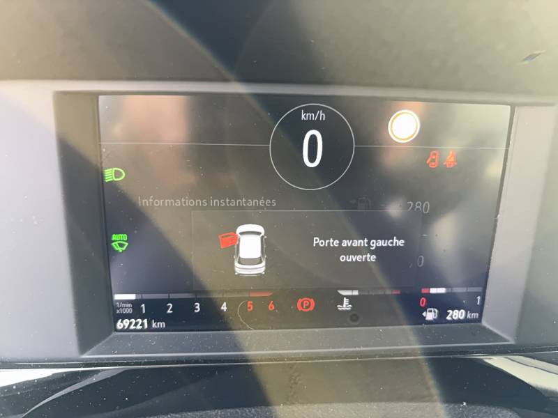 Opel Mokka 1.5 Diesel 110 ch BVM6 Elegance Business 2021 - photo n°17 Opel Mokka 1.5 Diesel 110 ch BVM6 Elegance Business  occasion à Toulenne - photo n°17