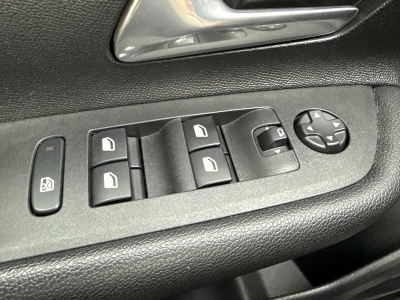 Opel Mokka Mokka-e 136ch Edition  occasion  Vert-Saint-Denis - photo n20