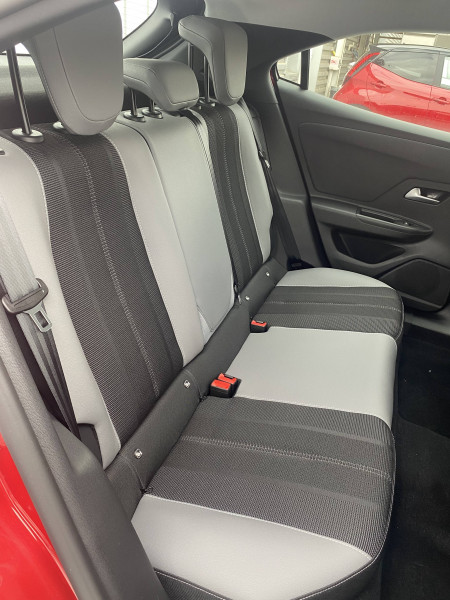 Opel Mokka Mokka Electrique 136 ch & Batterie 50 kWh Elegance 5p 2023 - photo n°12 Opel Mokka Mokka Electrique 136 ch & Batterie 50 kWh Elegance 5p  occasion à Brive-la-Gaillarde - photo n°12