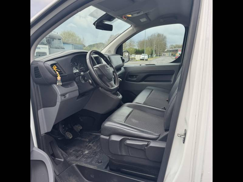 Opel Vivaro FOURGON FGN L2 2.0 DIESEL 120 CH PTAC AUGMENTE PACK CLIM  occasion à Dax - photo n°10