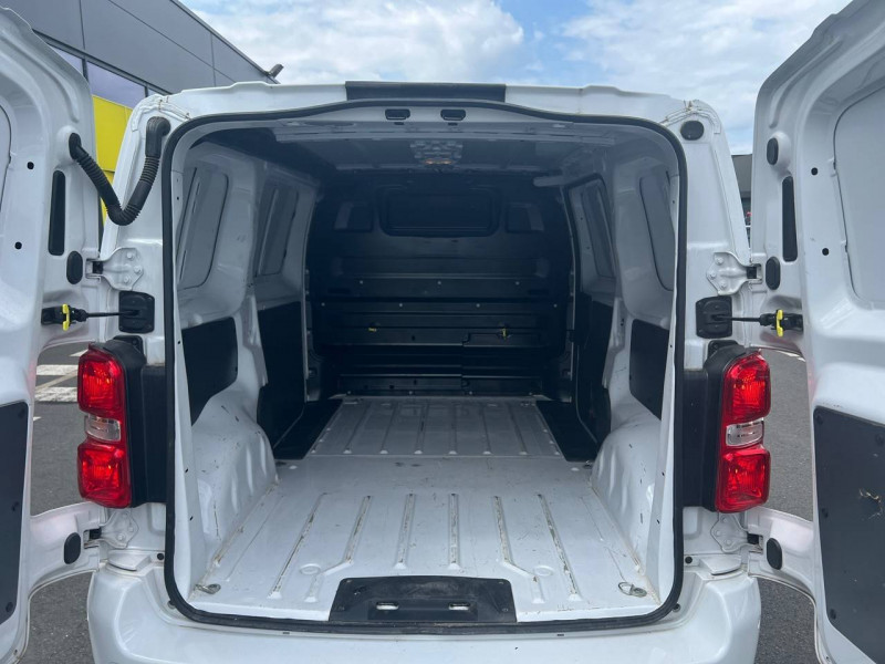 Opel Vivaro FOURGON VIVARO FGN TAILLE M BLUEHDI 120 S&S BVM6  occasion  BRESSUIRE - photo n6