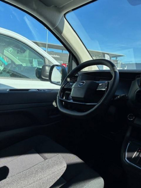 Opel Vivaro VIVARO CA FIXE TAILLE M 2.2 DIESEL 150 S&S EAT8  4p  occasion  Toulouse - photo n3