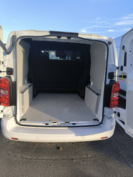 Opel Vivaro VIVARO CA FIXE TAILLE M BLUEHDI 145 S&S EAT8  4p  occasion  Toulouse - photo n6