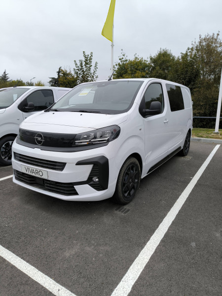 Opel Vivaro VIVARO CA FIXE TAILLE M BLUEHDI 145 S&S EAT8  4p  occasion  Toulouse
