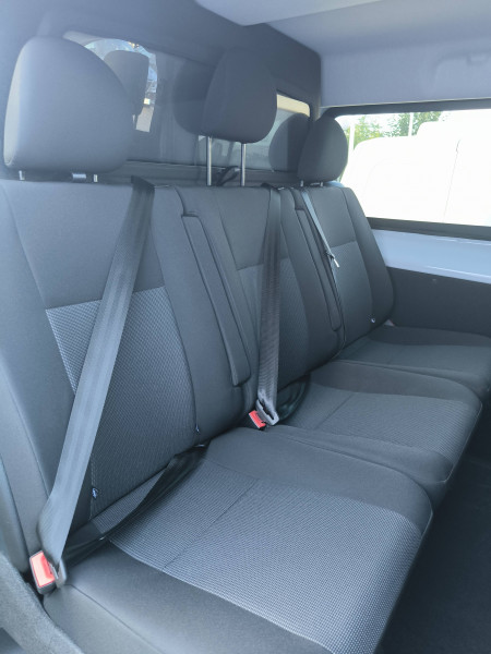 Opel Vivaro VIVARO CA FIXE TAILLE M BLUEHDI 145 S&S EAT8  4p  occasion  Toulouse - photo n10