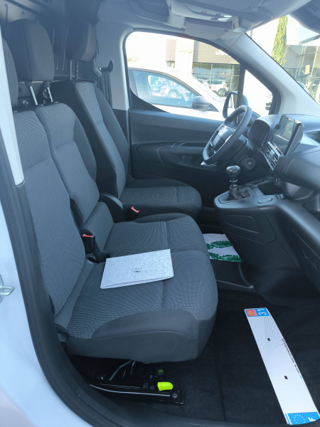 Opel Vivaro VIVARO CA FIXE TAILLE M BLUEHDI 145 S&S EAT8  4p  occasion  Toulouse - photo n3