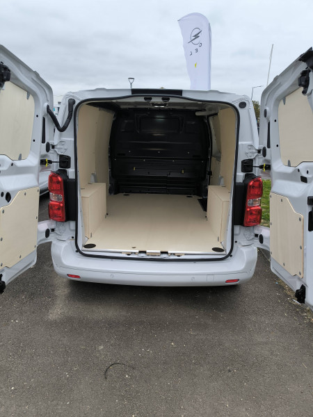 Opel Vivaro VIVARO FGN TAILLE M SPORTIVE 2.2 DIESEL 180 S&S EAT8  4p  occasion  Toulouse - photo n6
