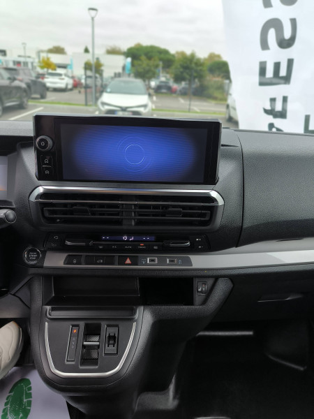 Opel Vivaro VIVARO FGN TAILLE M SPORTIVE 2.2 DIESEL 180 S&S EAT8  4p  occasion  Toulouse - photo n4