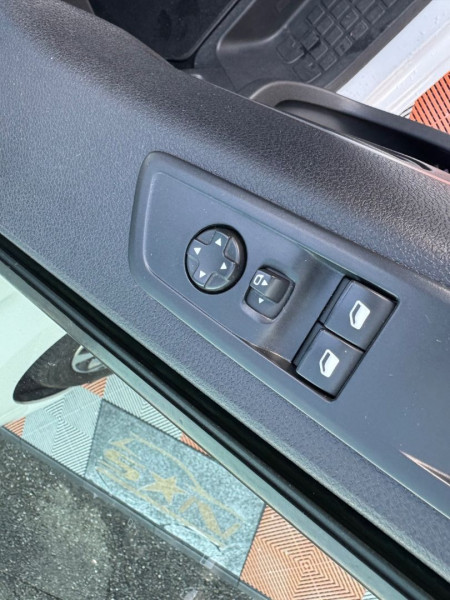 Opel Zafira LONG 2.0 DIESEL 180 BVA8 6 PLACES CUIR GPS Caméra 2020 - photo n°20 Opel Zafira LONG 2.0 DIESEL 180 BVA8 6 PLACES CUIR GPS Caméra  occasion à Saïx - photo n°20