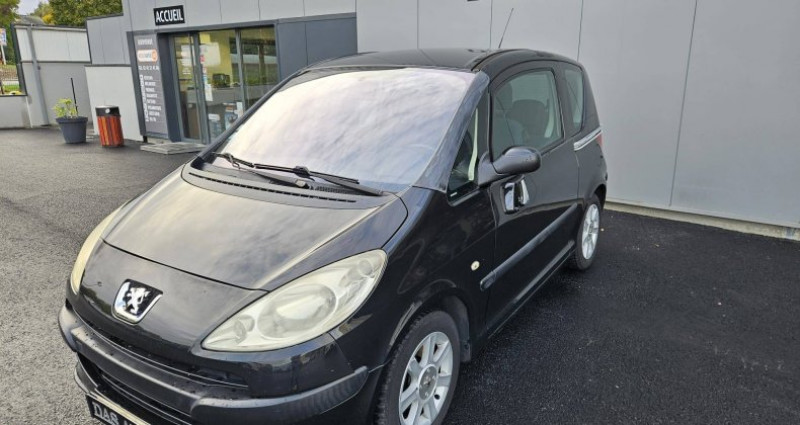 Peugeot 1007 1.6i 110cv Boite Pilotée 2005 Peugeot 1007 1.6i 110cv Boite Pilotée  occasion à Saint-Jean-de-Linières