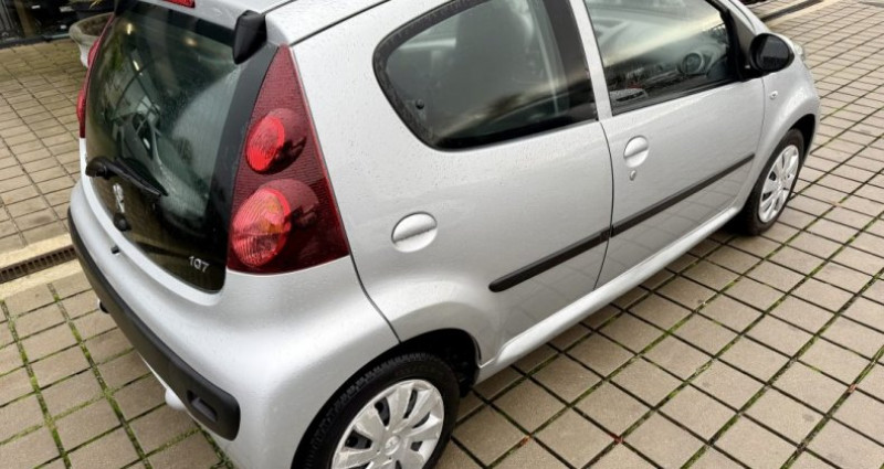 Peugeot 107 1.0 70ch Blue lion Navteq 5p 2013 - photo n°4 Peugeot 107 1.0 70ch Blue lion Navteq 5p  occasion à NOUVOITOU - photo n°4